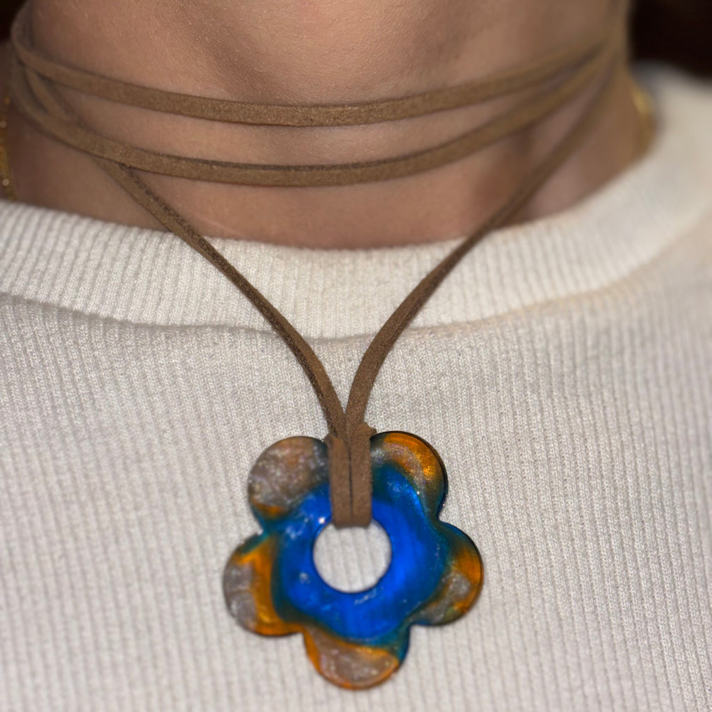 Flower Choker - Brown
