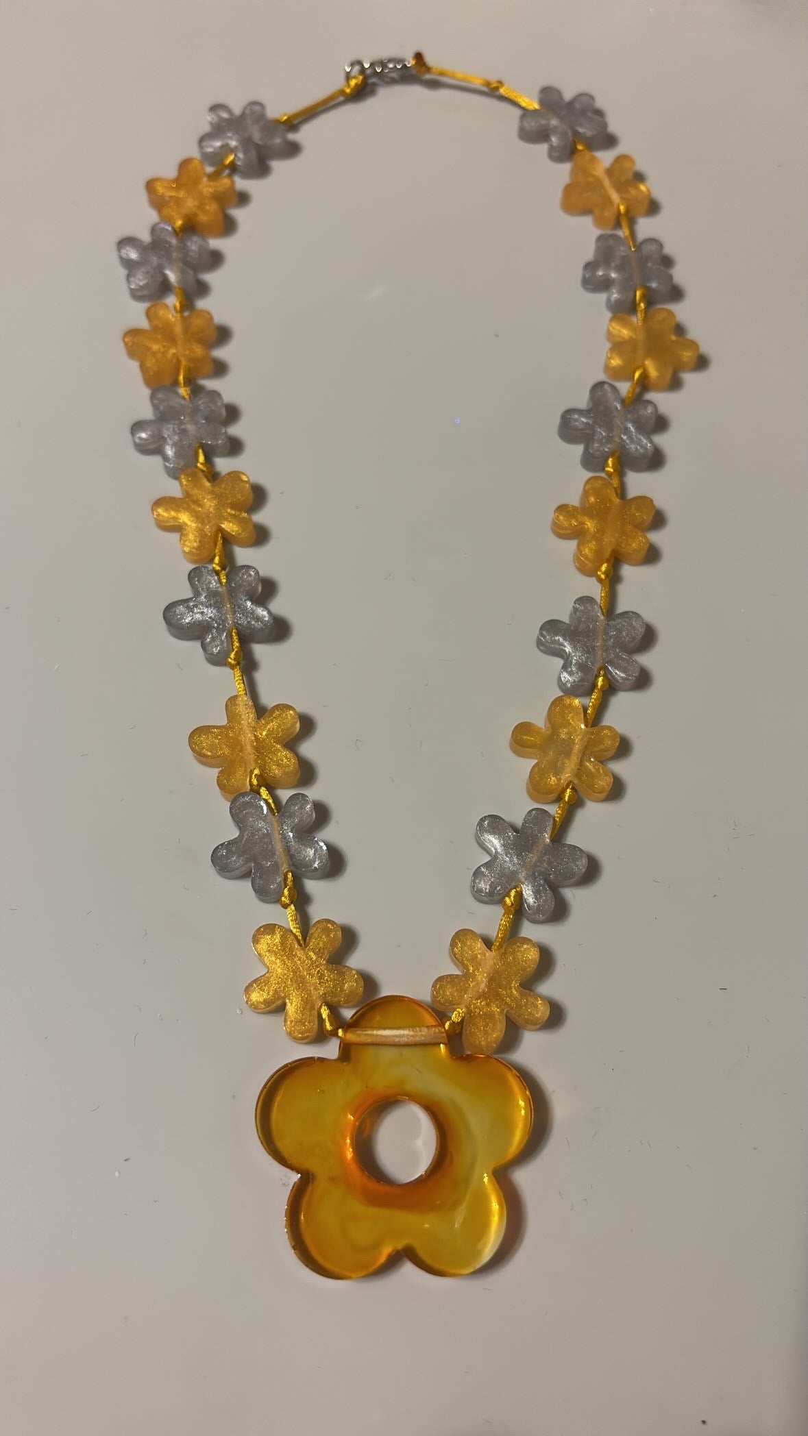 Flower necklace 🌼