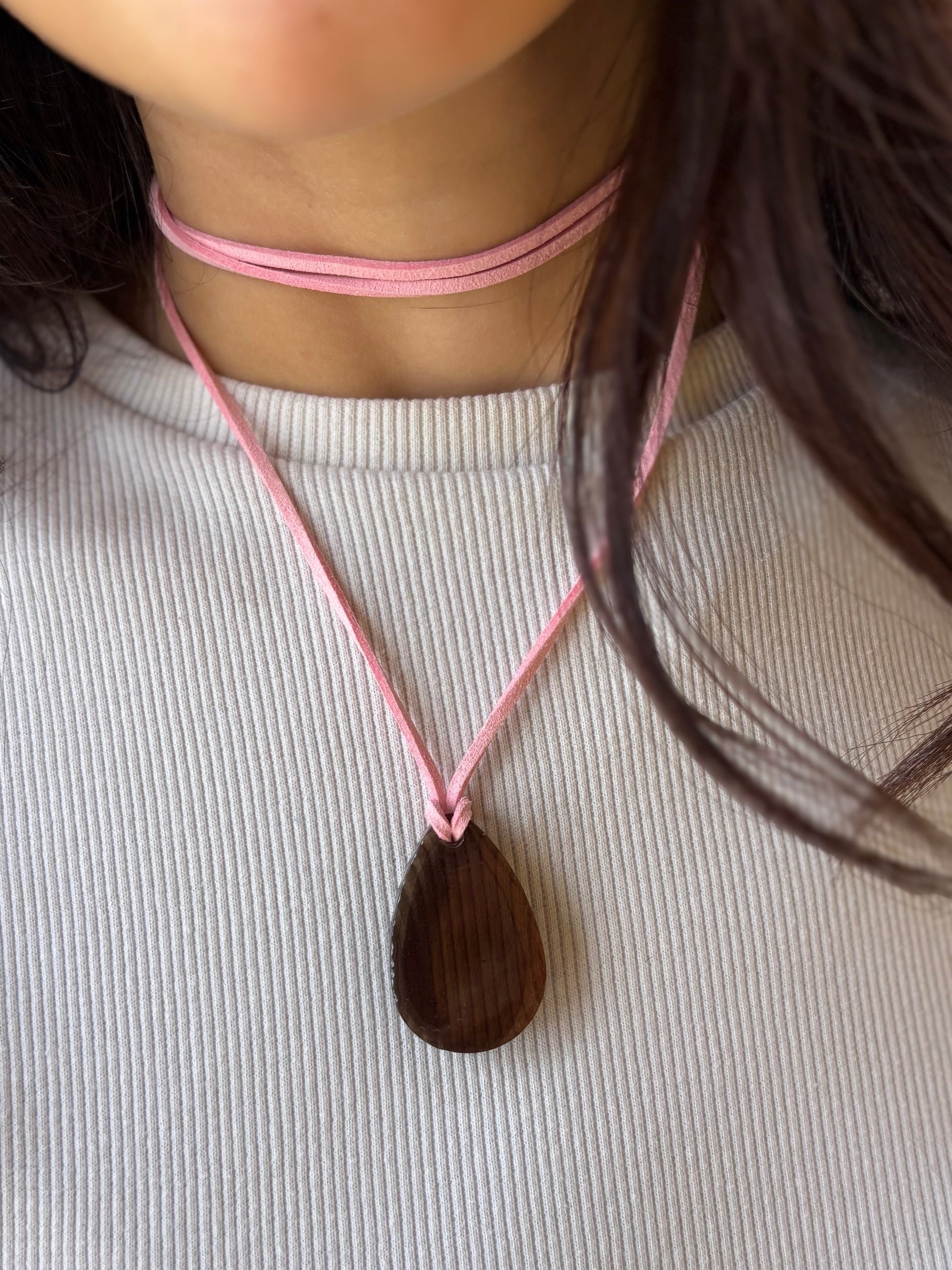 Teardrop Choker - Brown