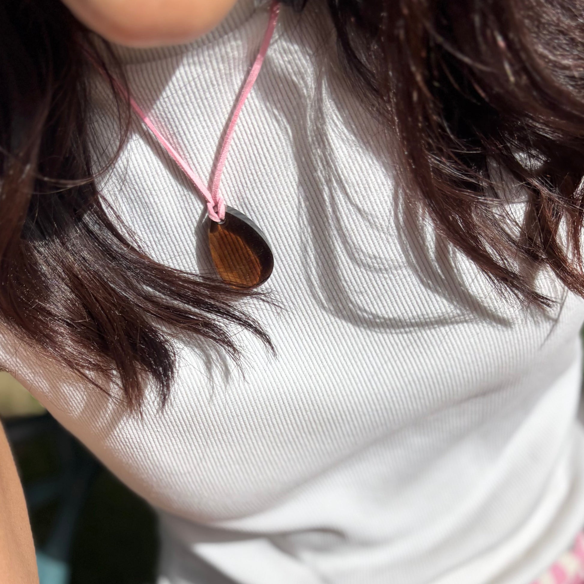 Teardrop Choker - Brown